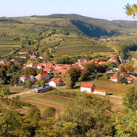 Hotel Zur Schonenburg Schönberg am Kamp Buitenkant foto
